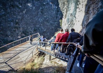 fotografía de la Visita a la Cueva Sima de la Serreta en Cieza, foto AFEMCE.