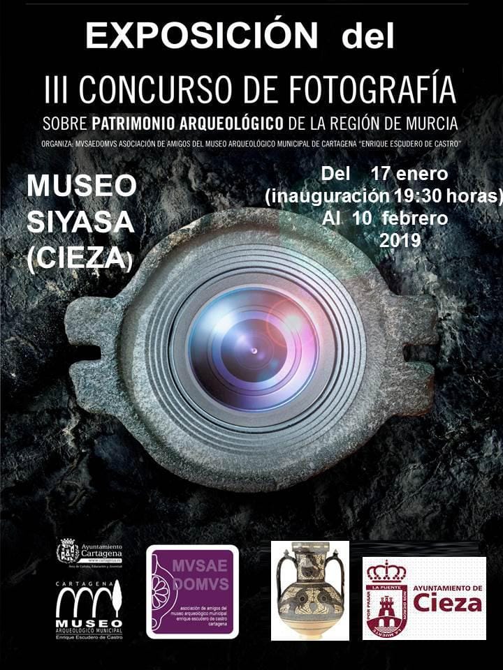 Cartel de la exposición del concurso de fotografía de arte rupestre en Cieza.